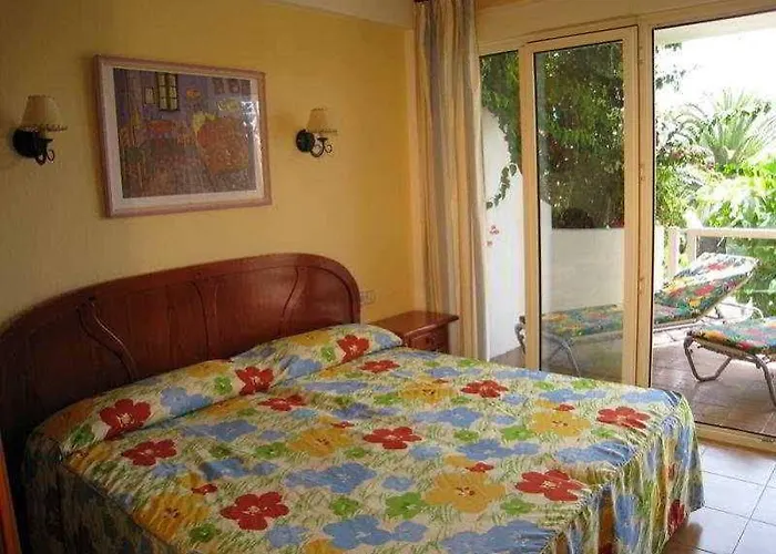 Montemayor דירה *