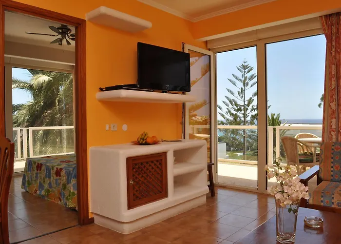 Montemayor * פלאייה דל אינגלז