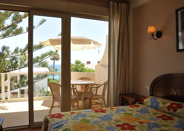 Montemayor דירה *